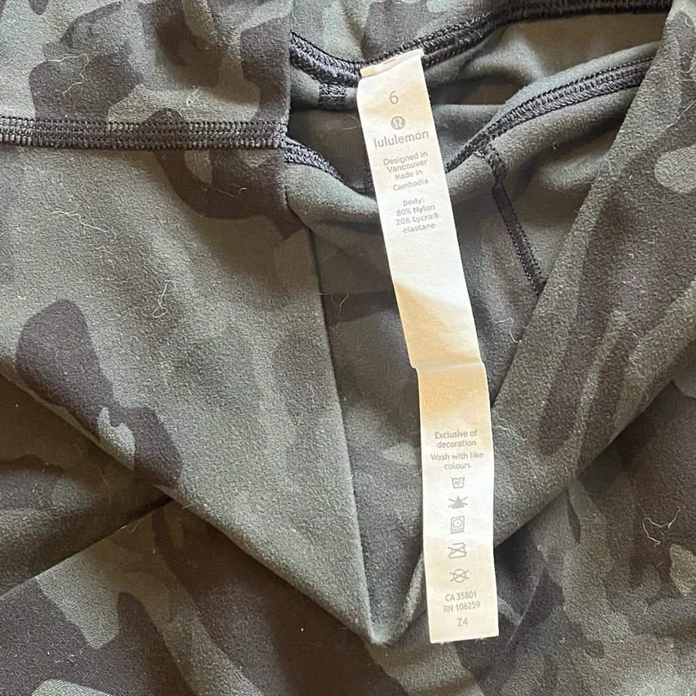 Lululemon Align Camo High Rise Crop 23” - Picture 4 of 4